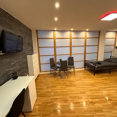 Am Dom Apartment *